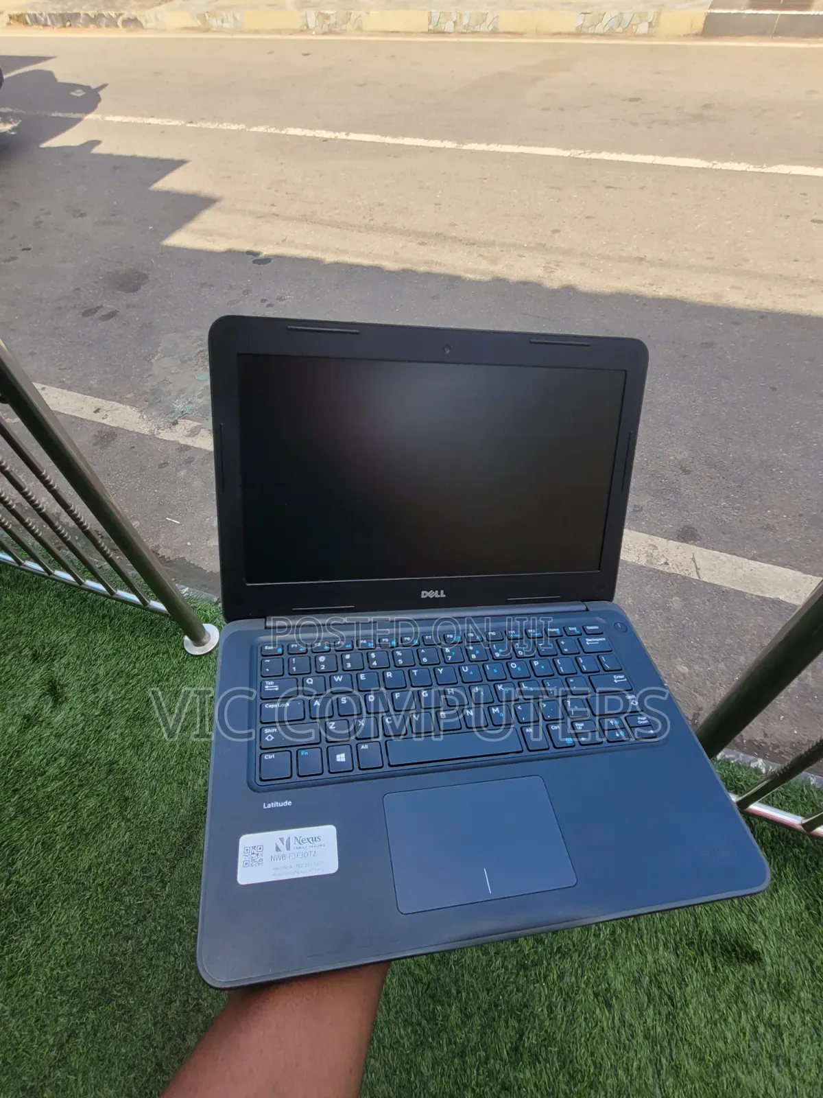 Laptop Dell Latitude 13 3380 4GB Intel Core i3 SSD 128GB