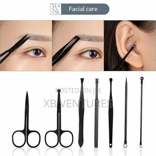 18 PCS/Set of Manicure Pedicure Care Tools Nail Clippers Ear Spoon