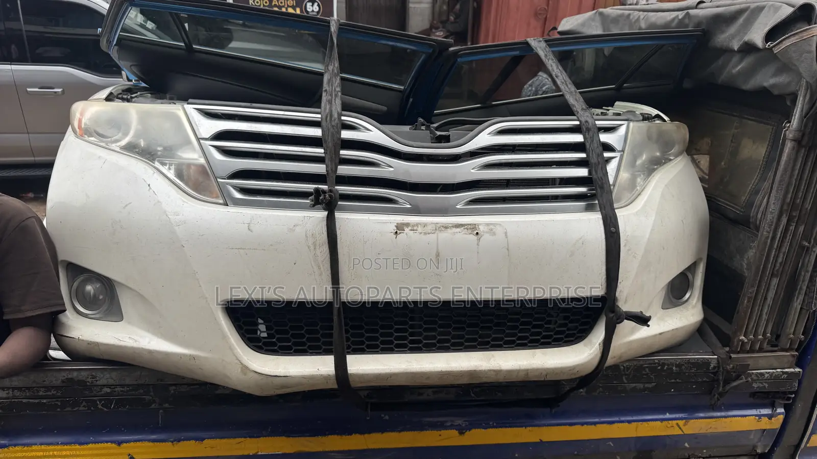 Toyota Venza 2014,2015,2016,2017 Front Cut / Nose Cut Available