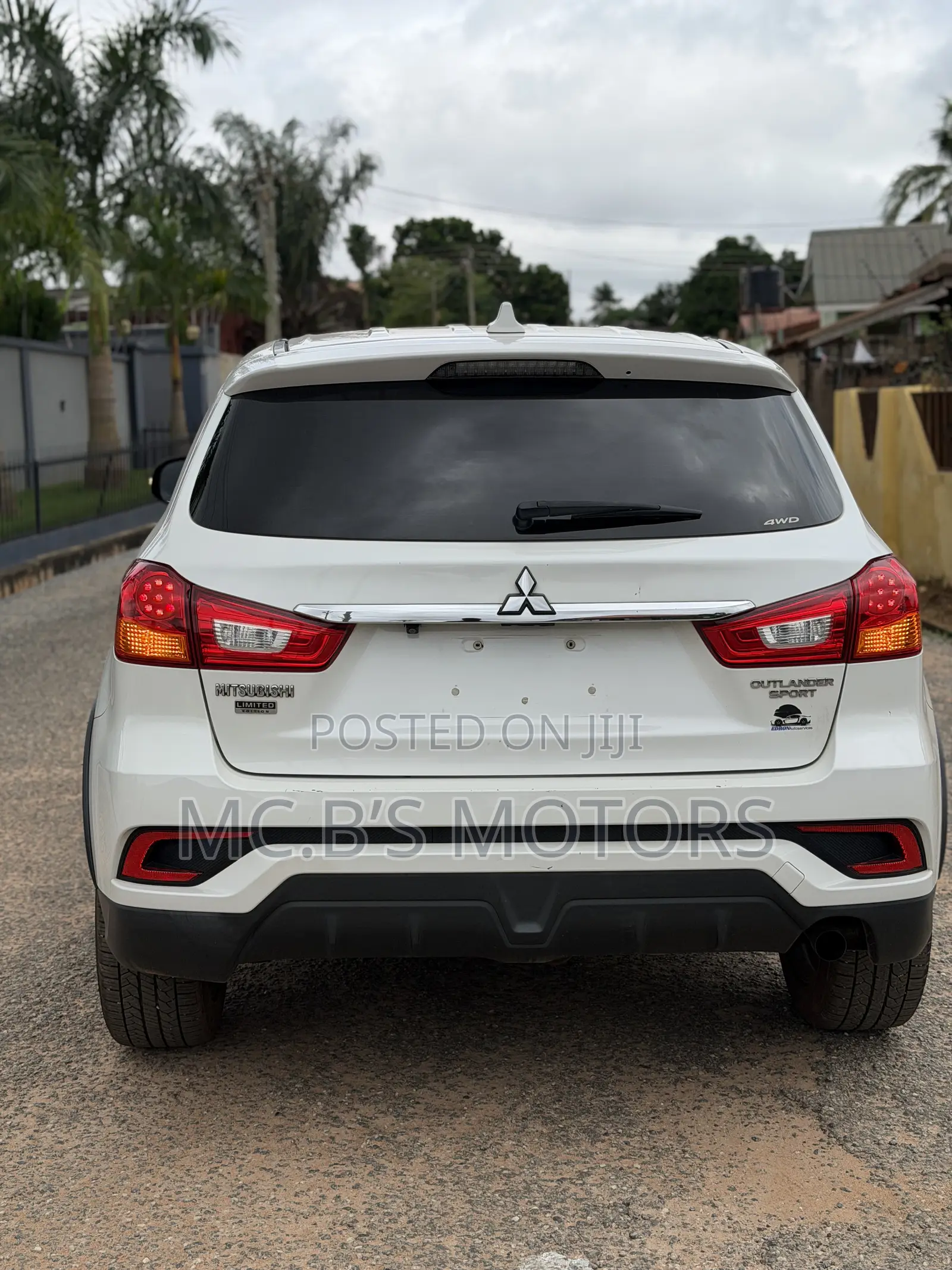 Mitsubishi Outlander Sport 2019 White
