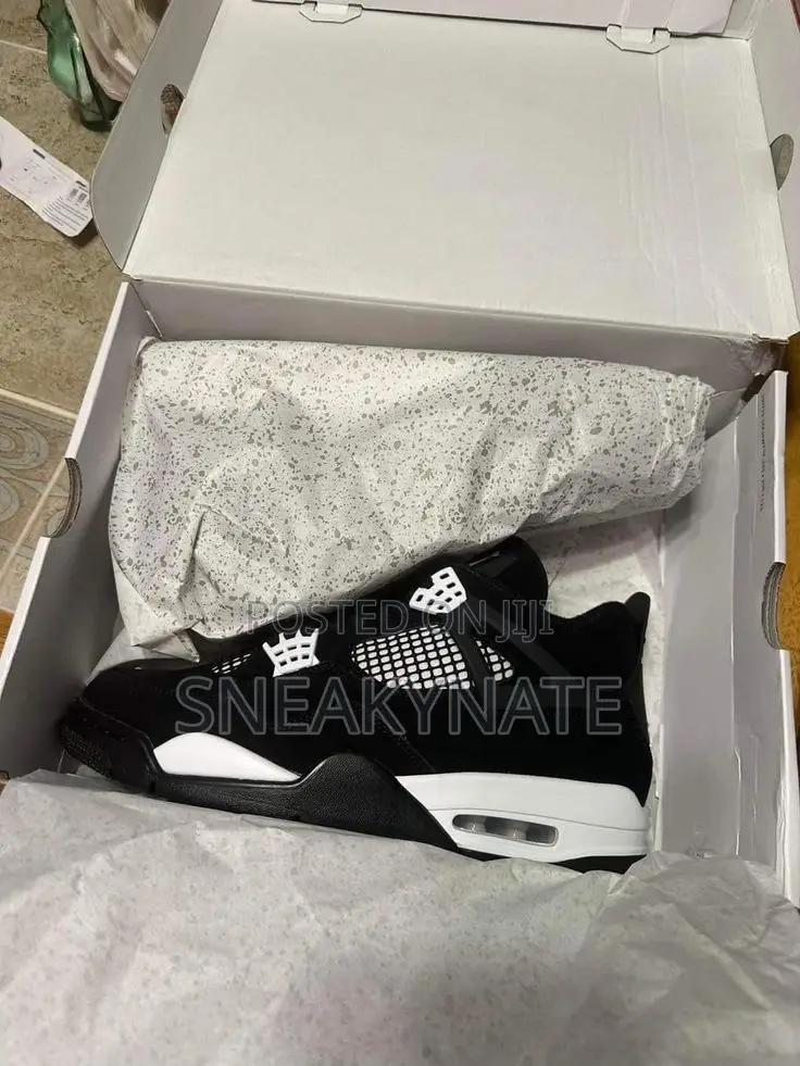 Jordan 4 White Thunder Unisex Sneakers
