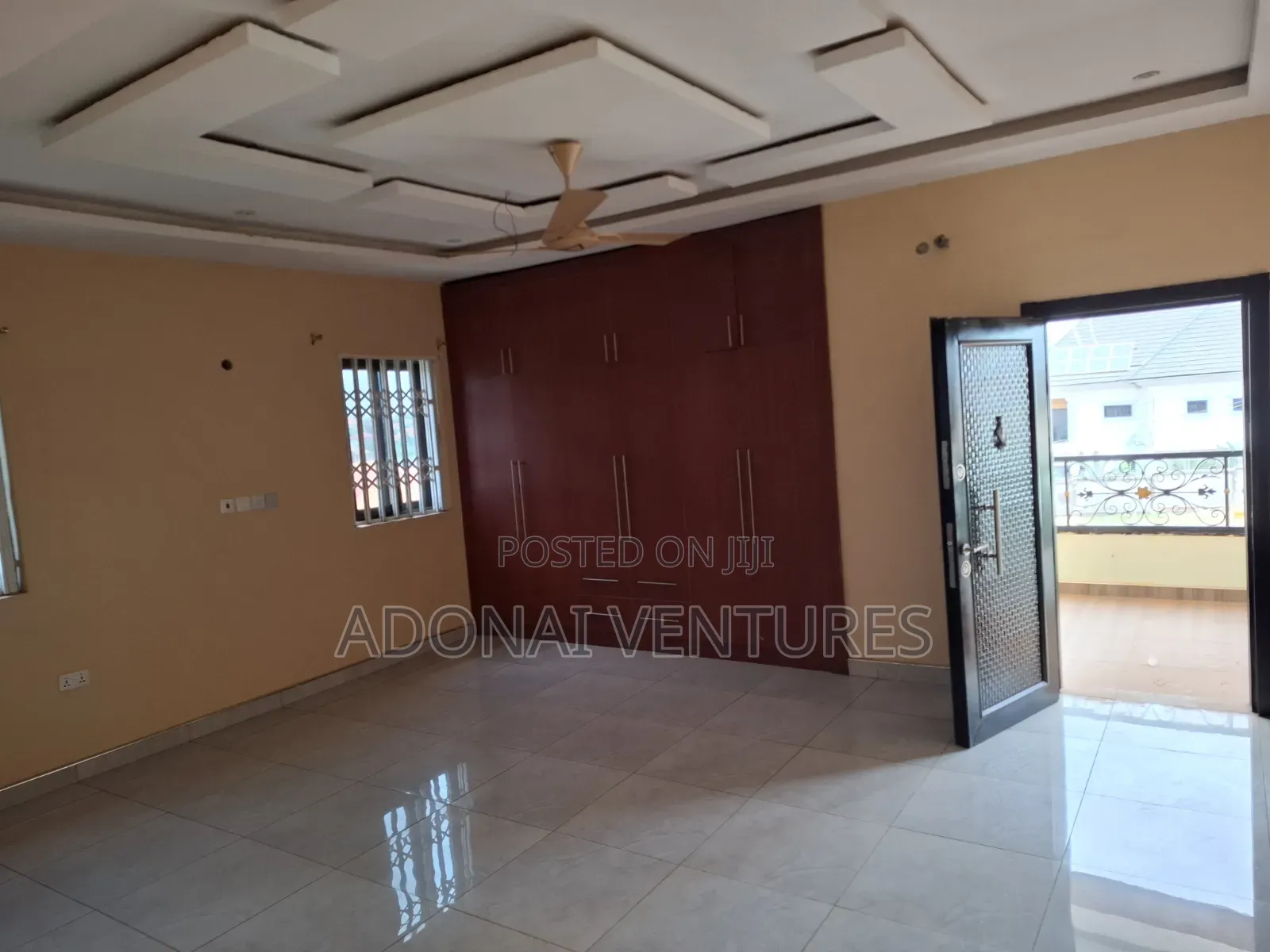 6bdrm House in Santasi Kokoben, Kumasi Metropolitan for rent