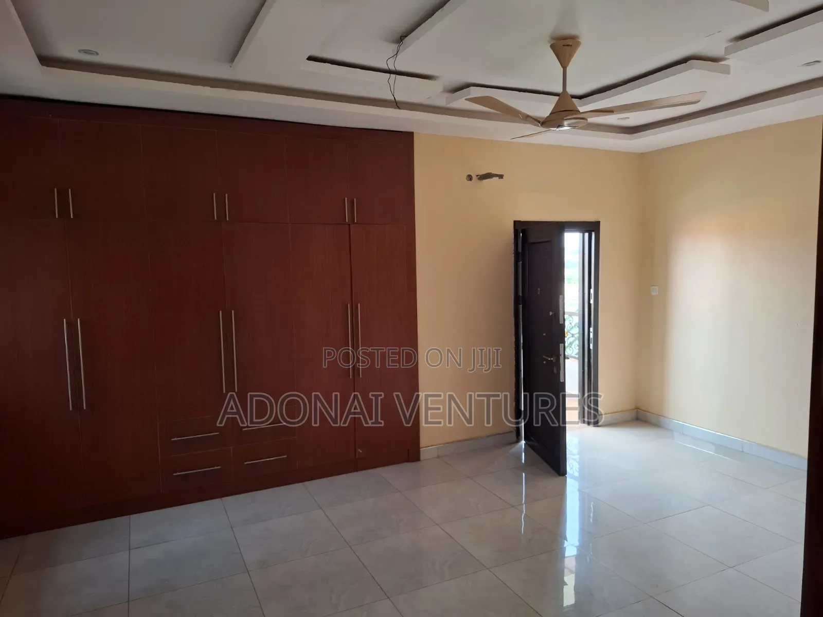 6bdrm House in Santasi Kokoben, Kumasi Metropolitan for rent