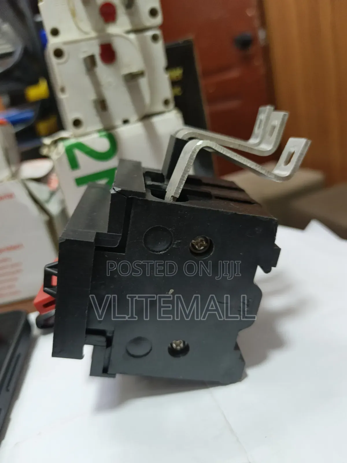 Eaton 100a 3-Pole Main Switch Isolator With a Prominent Red Toggling