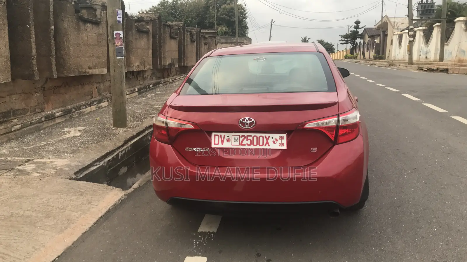 Toyota Corolla 2016 Red