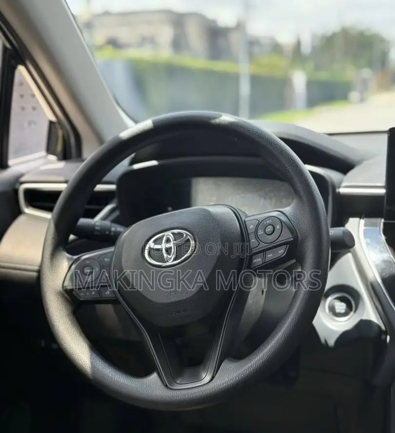 Toyota Corolla Cross XLE AWD 2023 Black