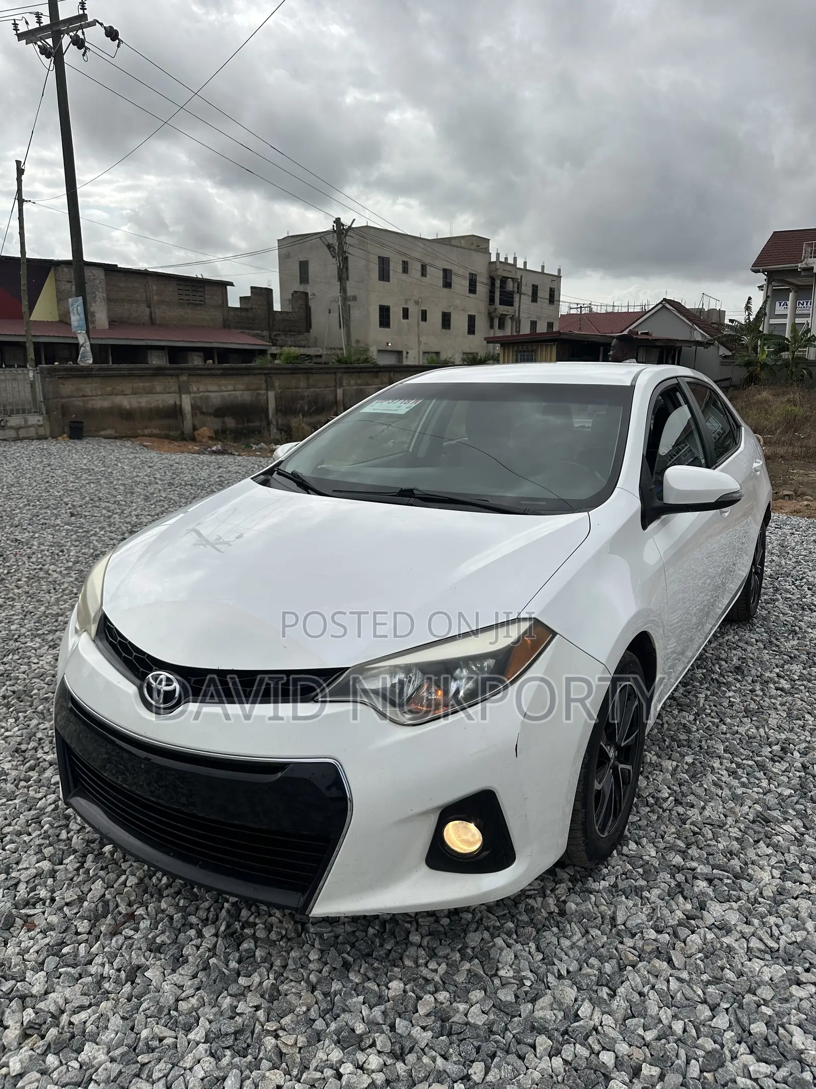 Toyota Corolla 2015 White
