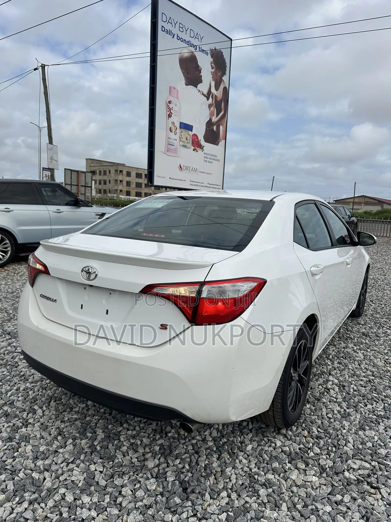 Toyota Corolla 2015 White