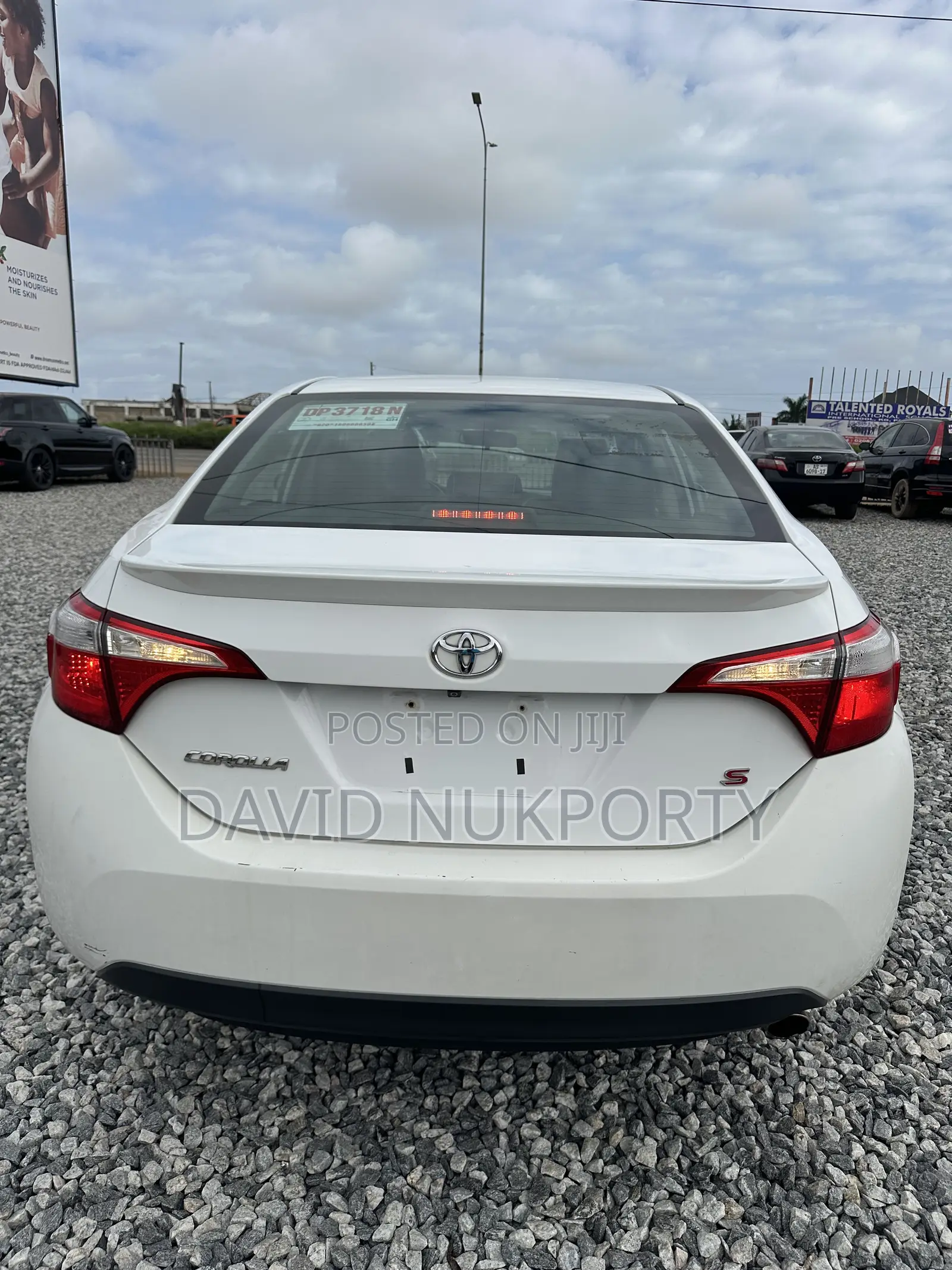 Toyota Corolla 2015 White
