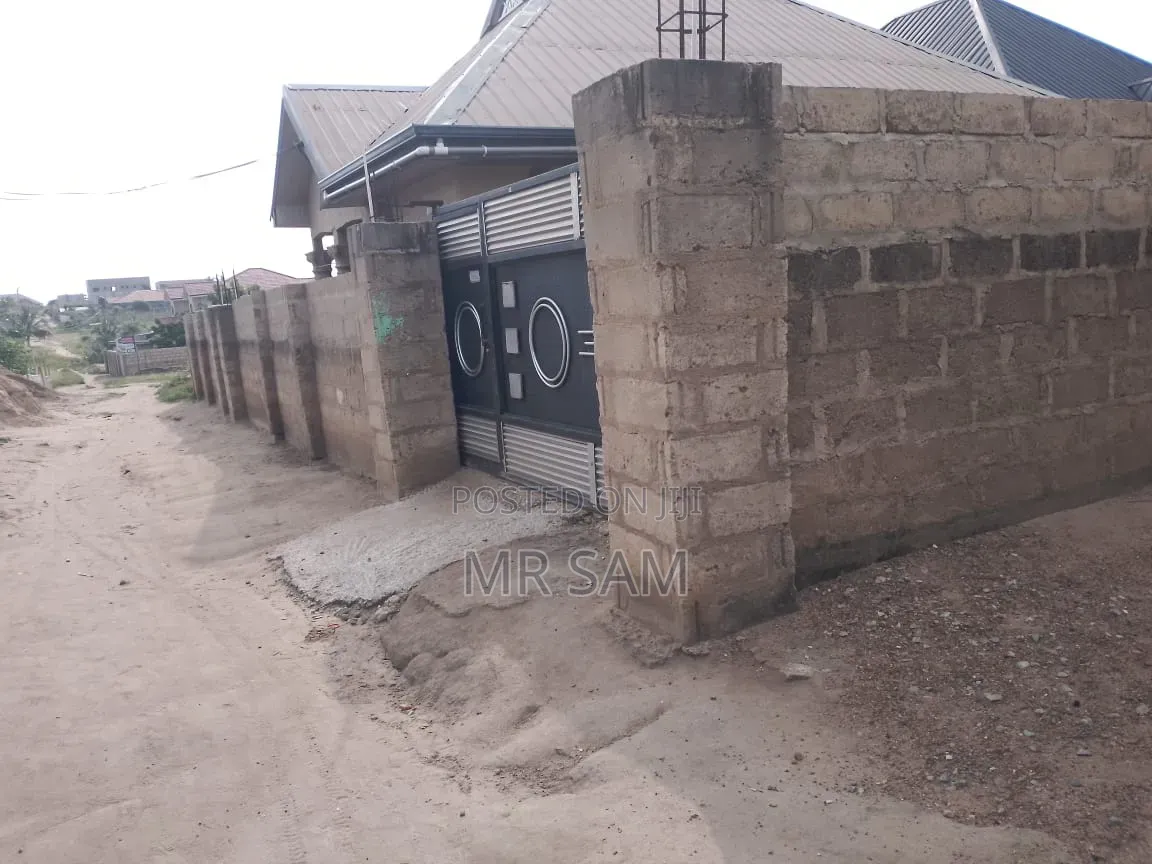 2bdrm House in Sam Properties, Ofankor for sale