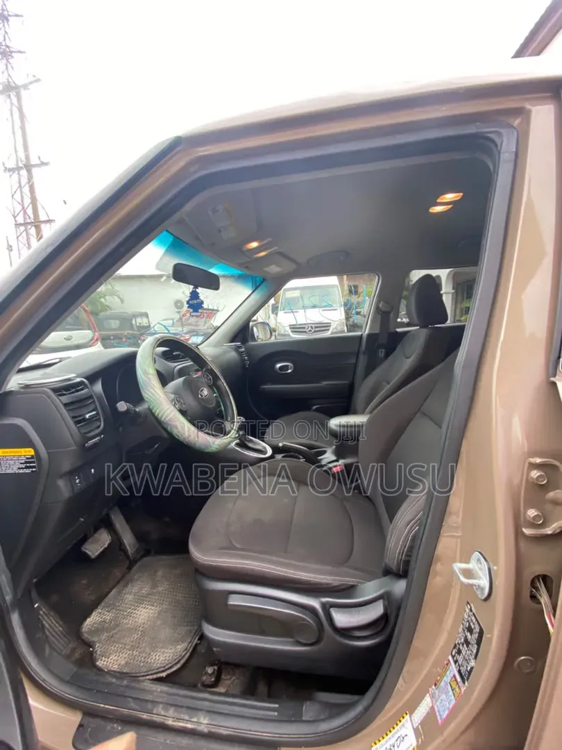 Kia Soul + 4dr Wagon (2.0L 4cyl 6A) 2015 Beige