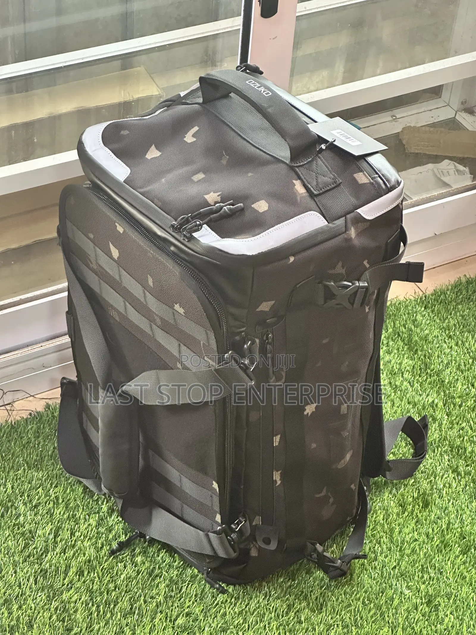 Quality and Classic Traveling Bag