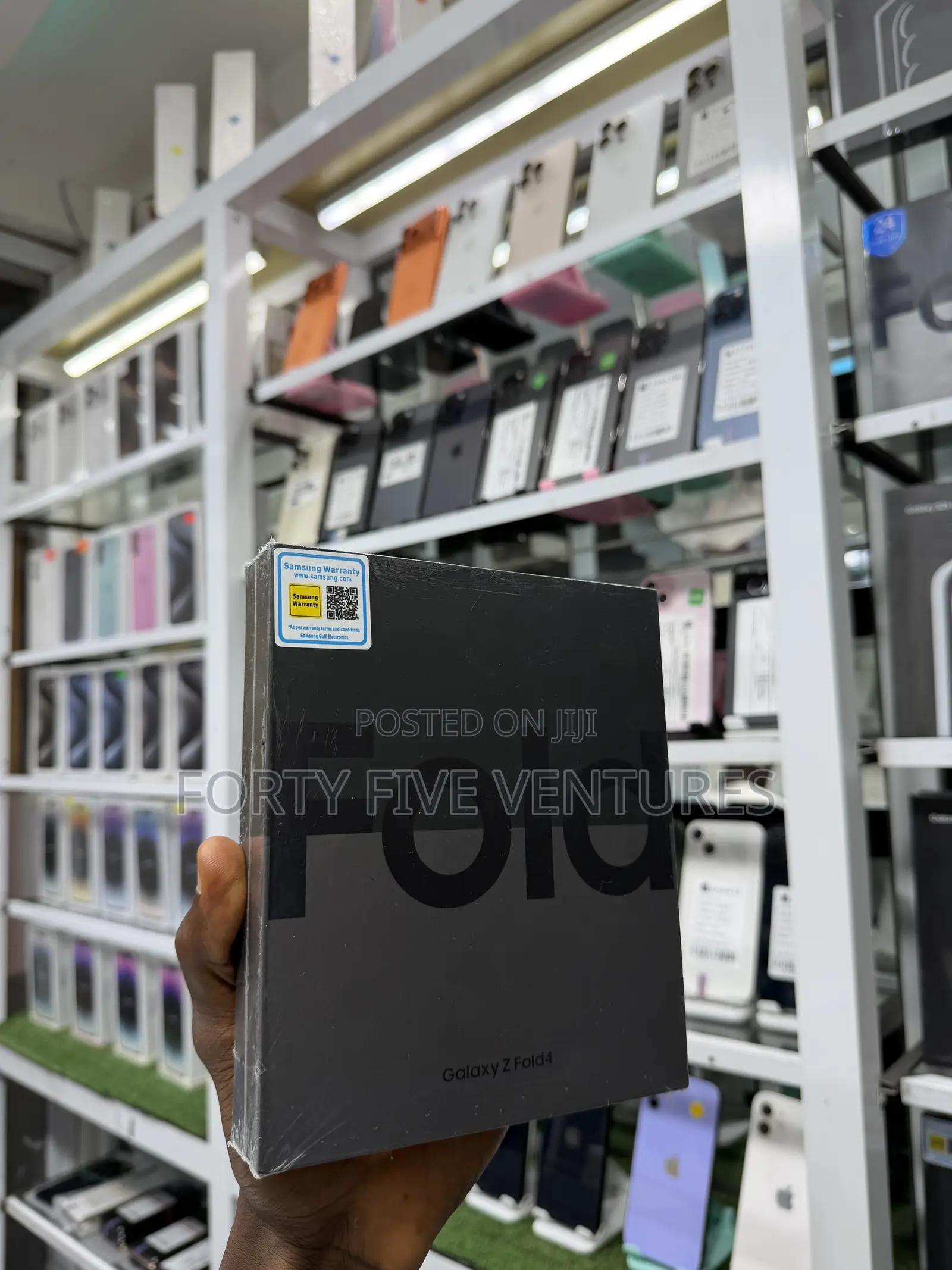 New Samsung Galaxy Z Fold4 256 GB Black