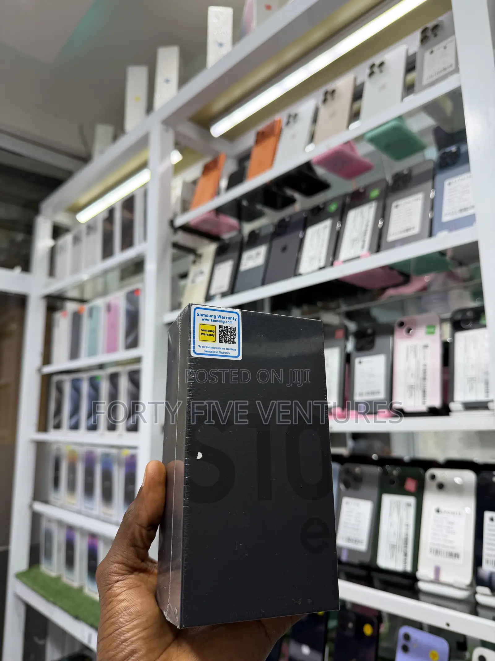 New Samsung Galaxy S10e 128 GB Green