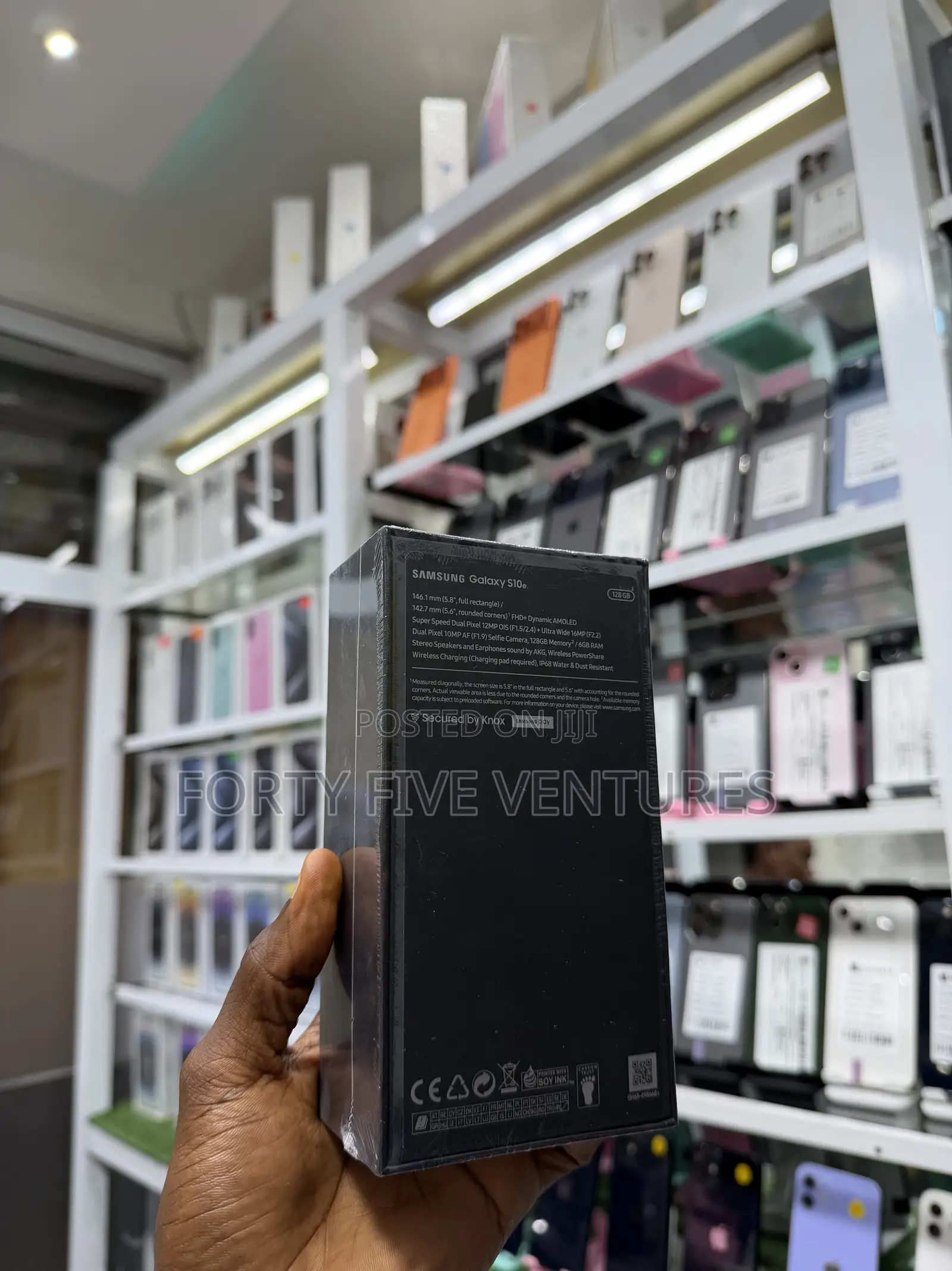 New Samsung Galaxy S10e 128 GB Green