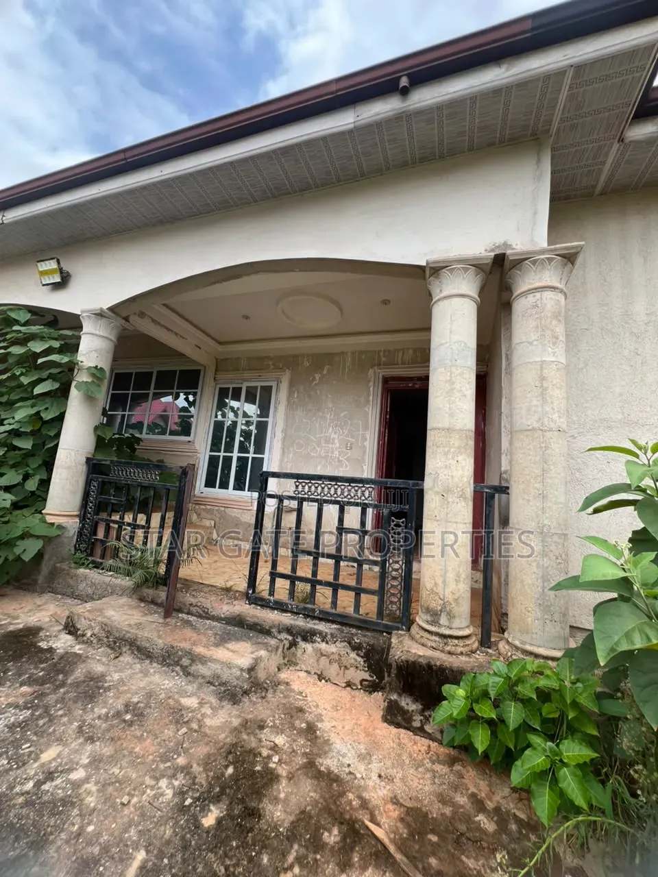 3bdrm House in Santasi Kotwi, Kumasi Metropolitan for sale