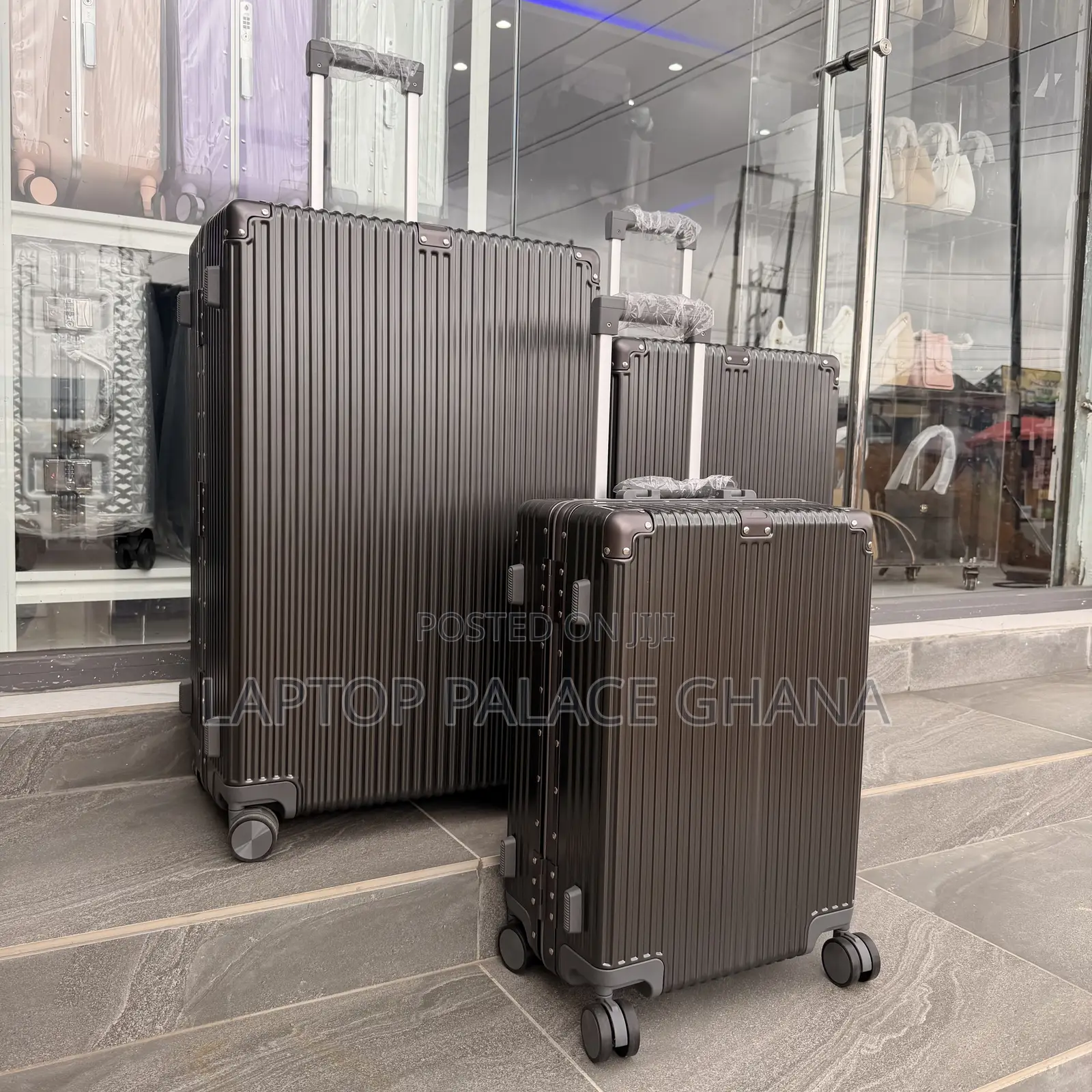 Lightweight Aluminum Luxury Anti Crack Suitcase