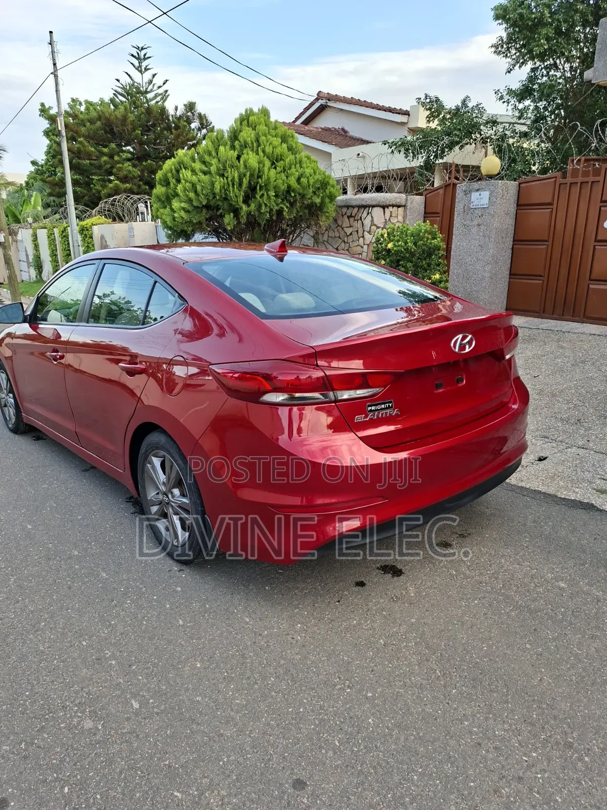 Hyundai Elantra Limited 2018 Red
