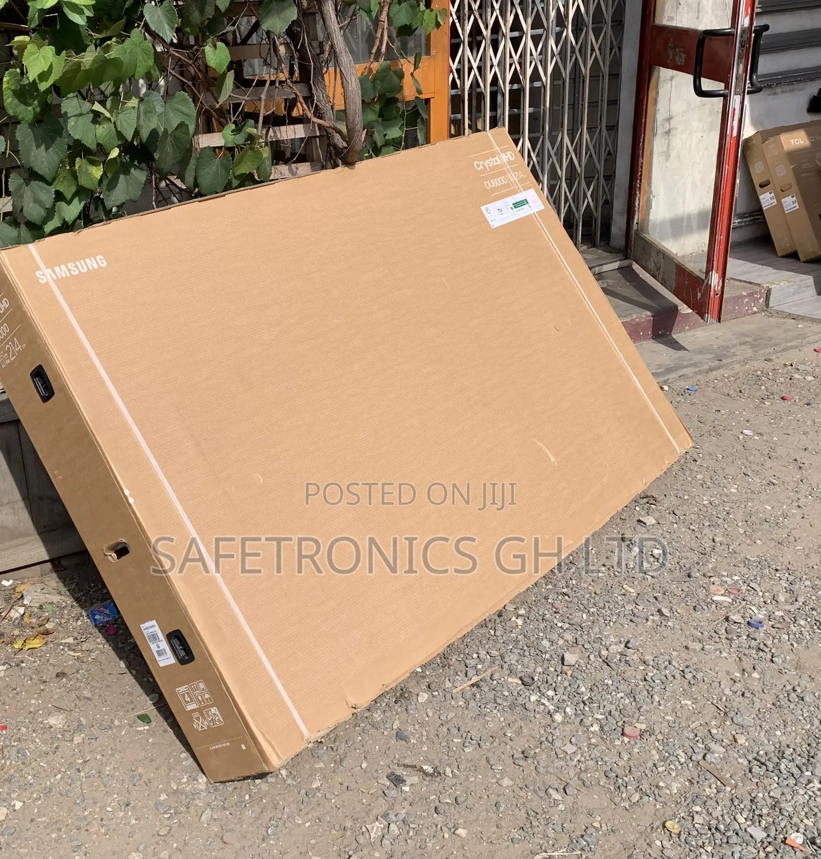 Perfect Sleek Samsung 85′′ Crystal Uhd Smart Tv (Ua85du800uxly)
