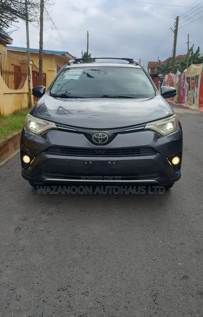 Toyota RAV4 2016 Gray