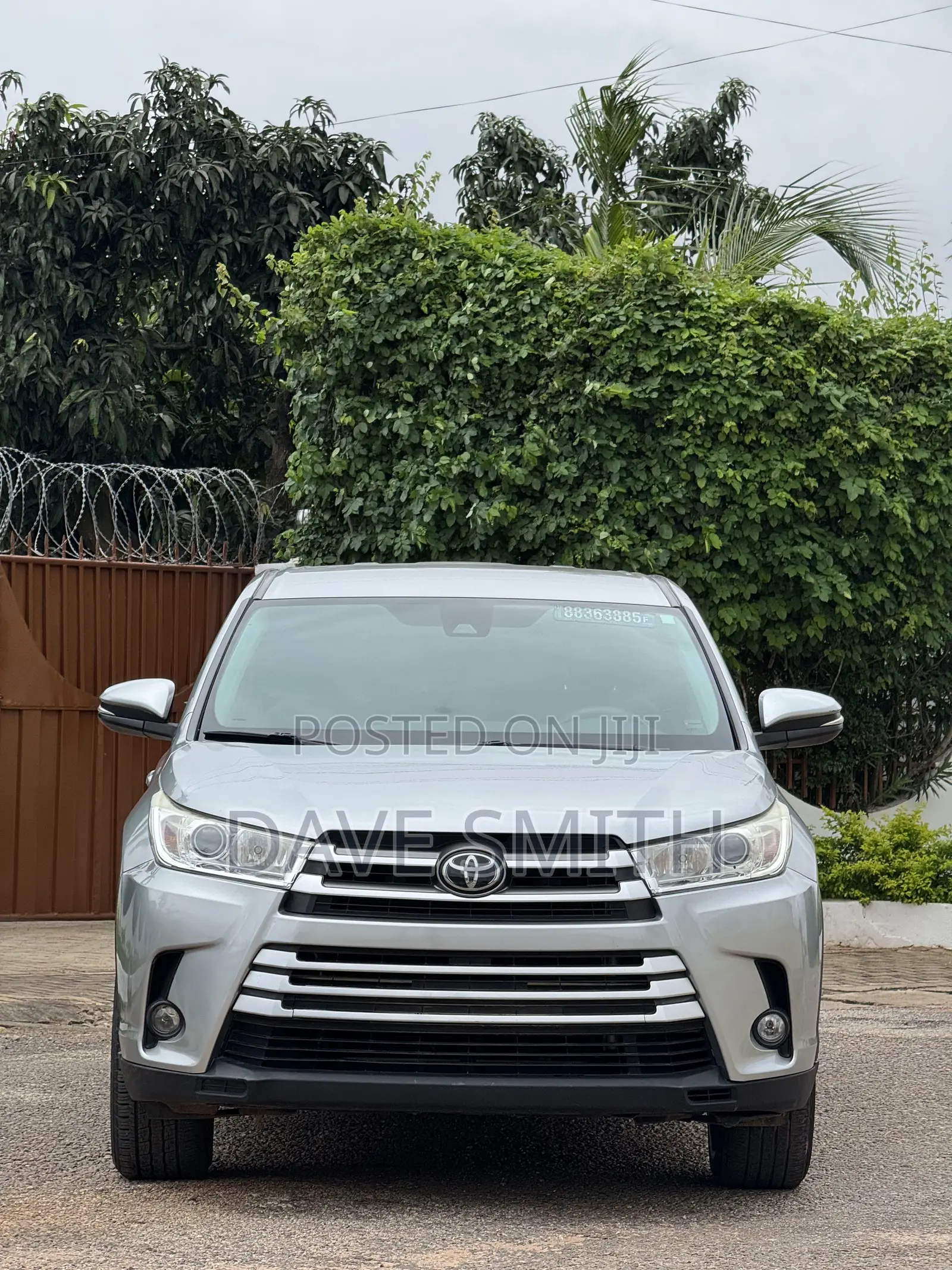 Toyota Highlander LE 2019 Silver