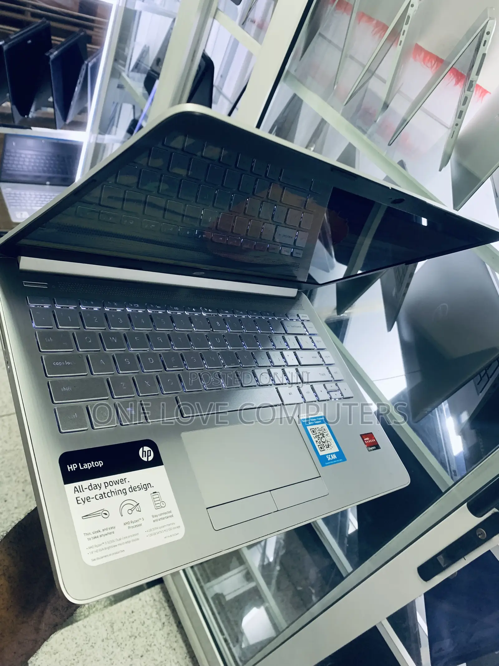 Laptop HP 14S 8GB AMD Ryzen 3 SSD 256GB