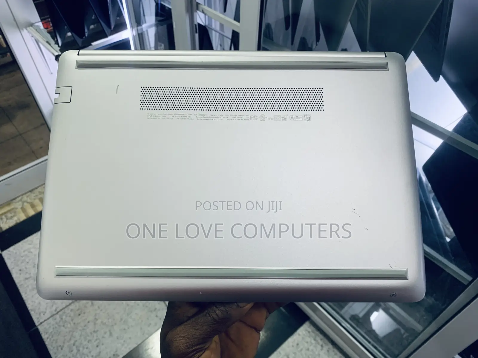 Laptop HP 14S 8GB AMD Ryzen 3 SSD 256GB