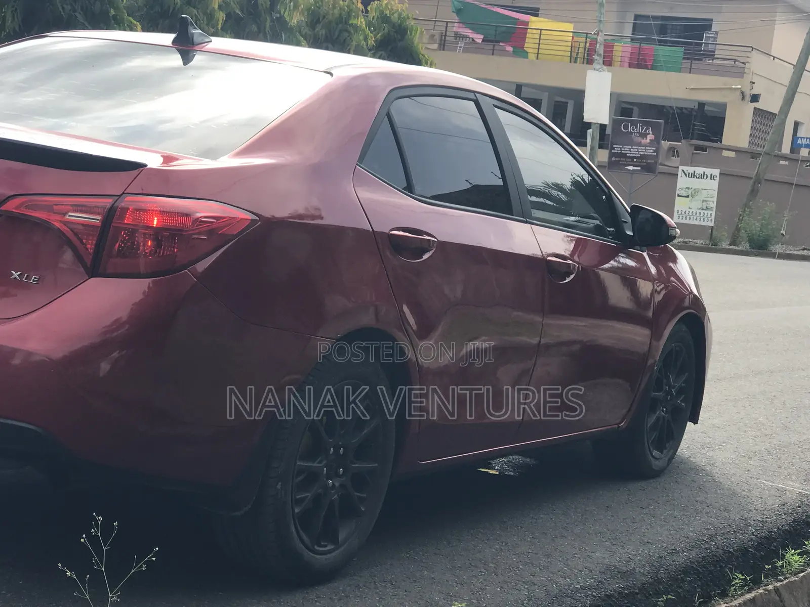Toyota Corolla LE Eco (1.8L 4cyl 2A) 2019 Red