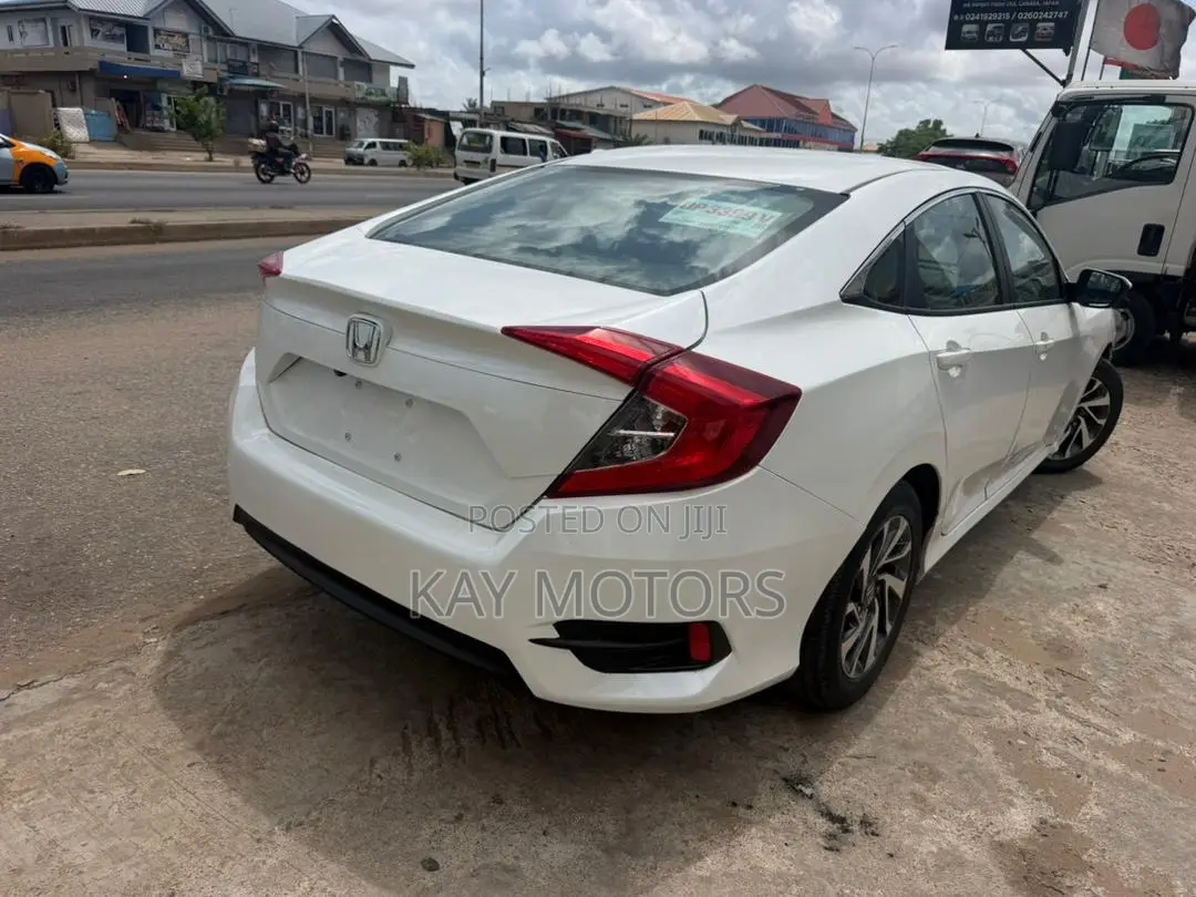 Honda Civic EX-L Sedan 2018 White