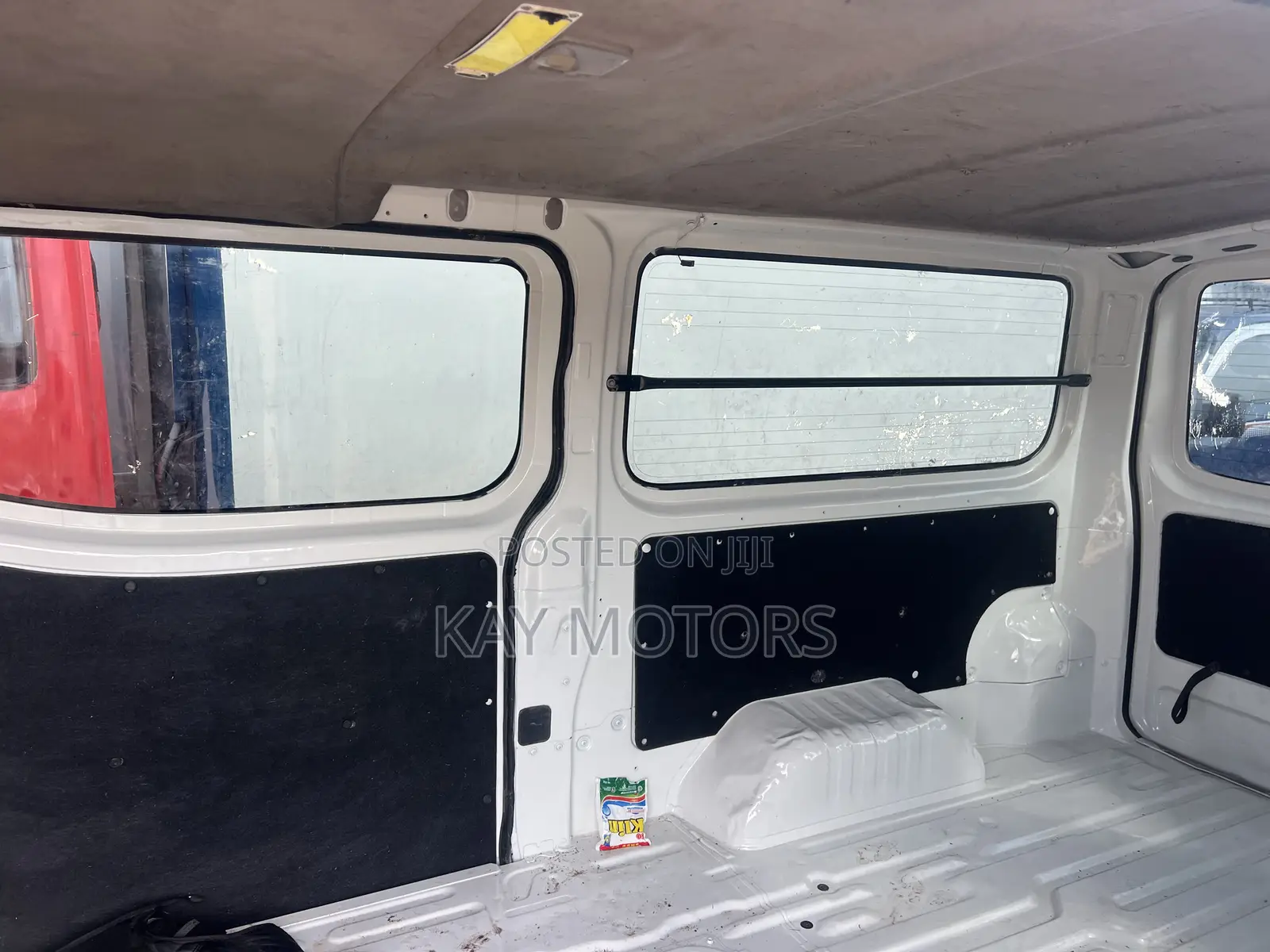 Nissan Caravan (Urvan) 2012 White