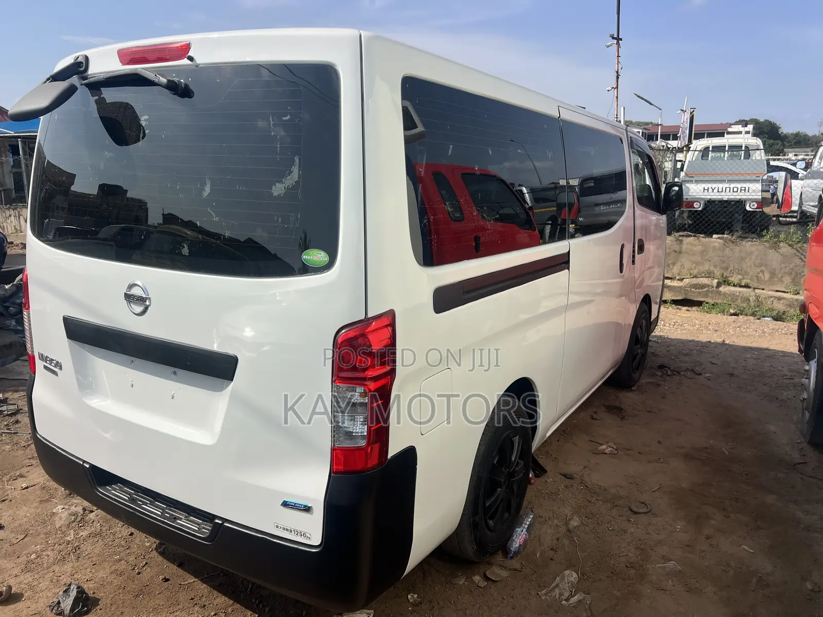 Nissan Caravan (Urvan) 2012 White