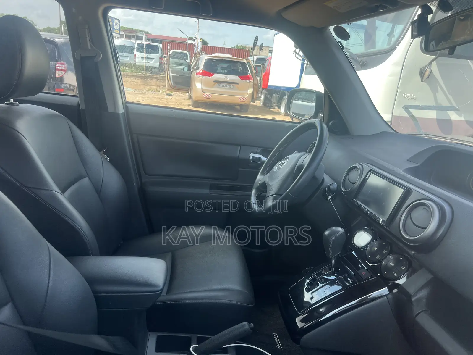 Toyota Corolla Rumion Hatchback 1.8 AWD 2011 Black