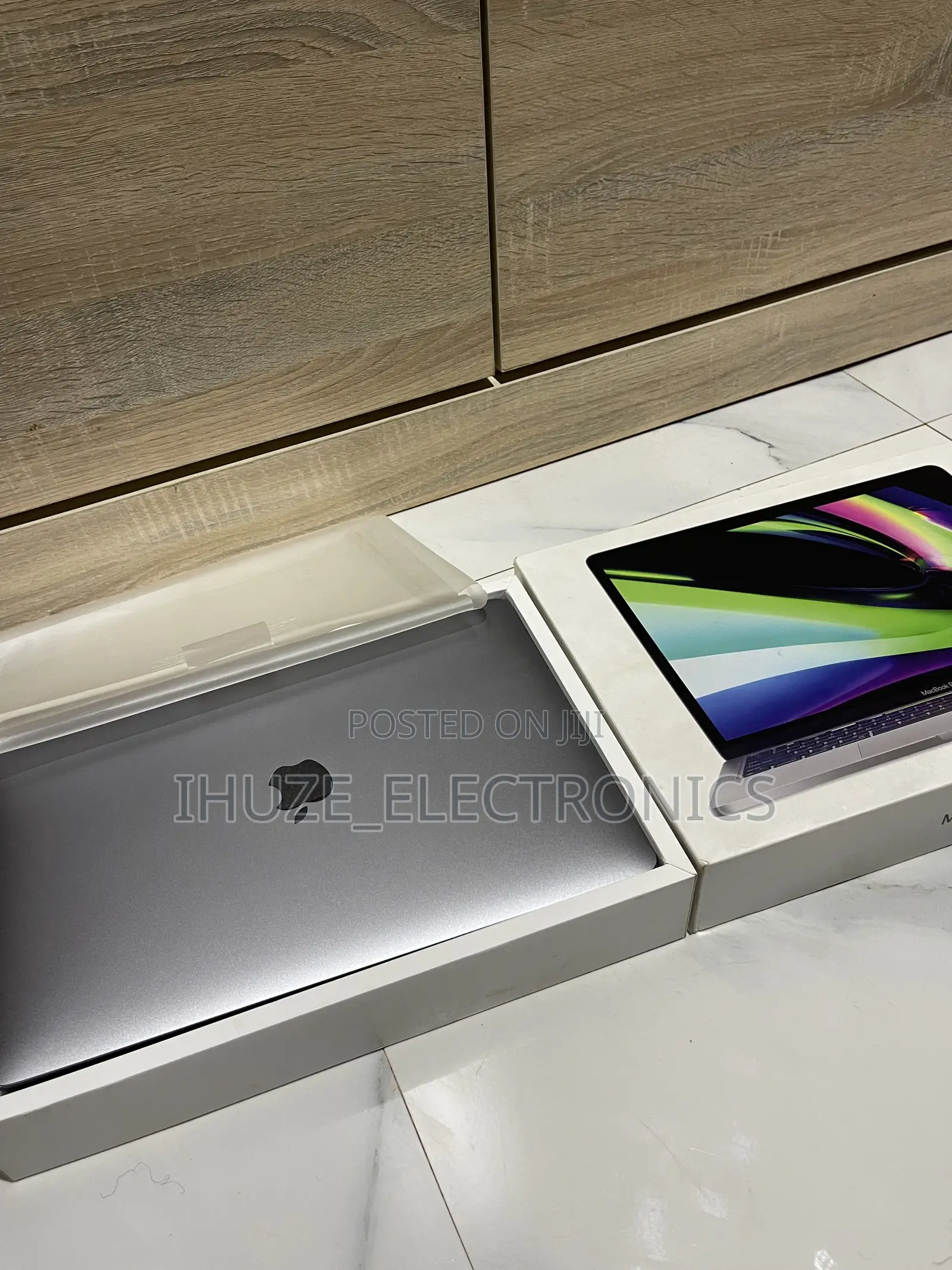 Laptop Apple MacBook Pro 2020 M1 8GB Apple M1 SSD 256GB