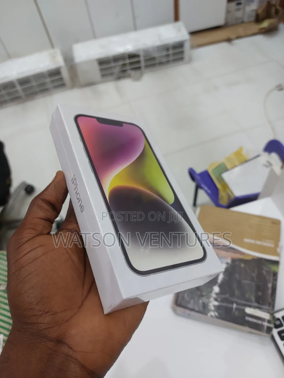 New Apple iPhone 14 128 GB Silver