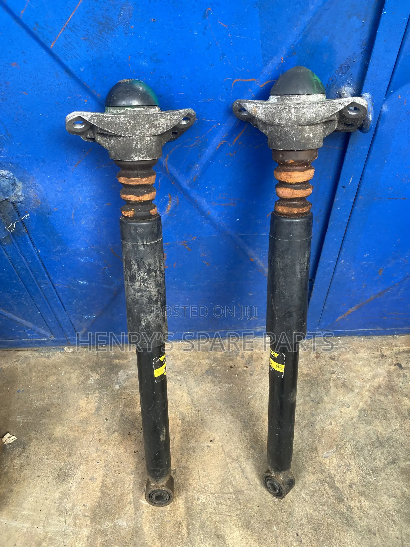 Golf 5 Back Shocks