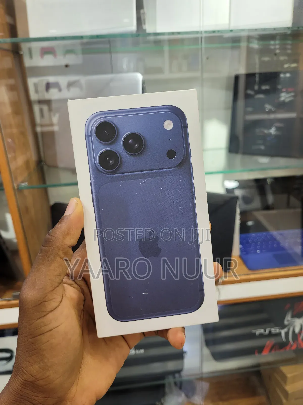 New Apple iPhone 17 Pro Max 256 GB Blue