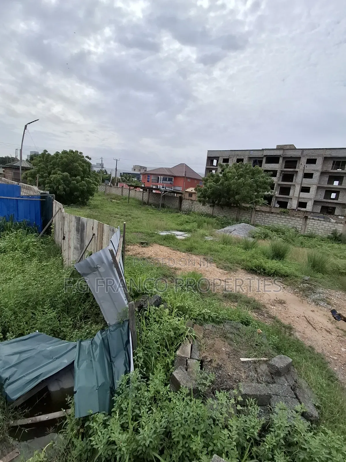 Two Endhalf Plots of Land for Sale at Airport