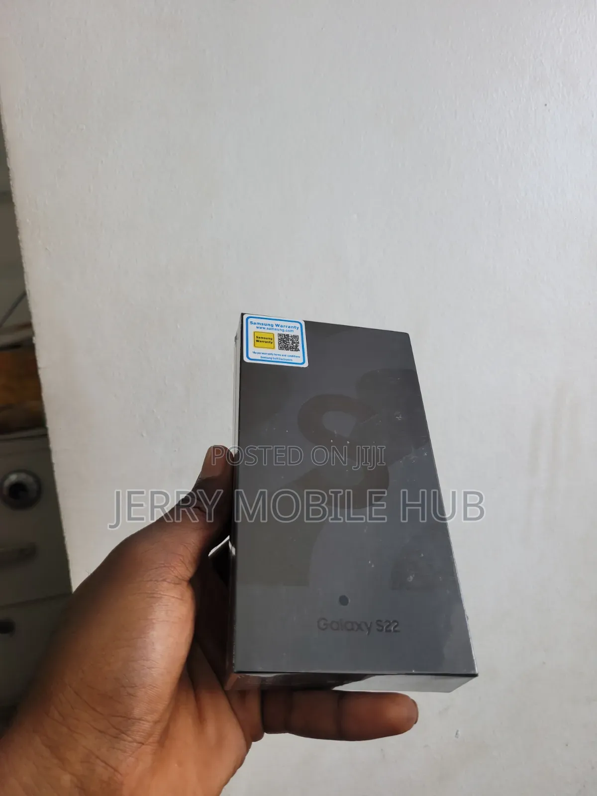 New Samsung Galaxy S22 5G 128 GB Black