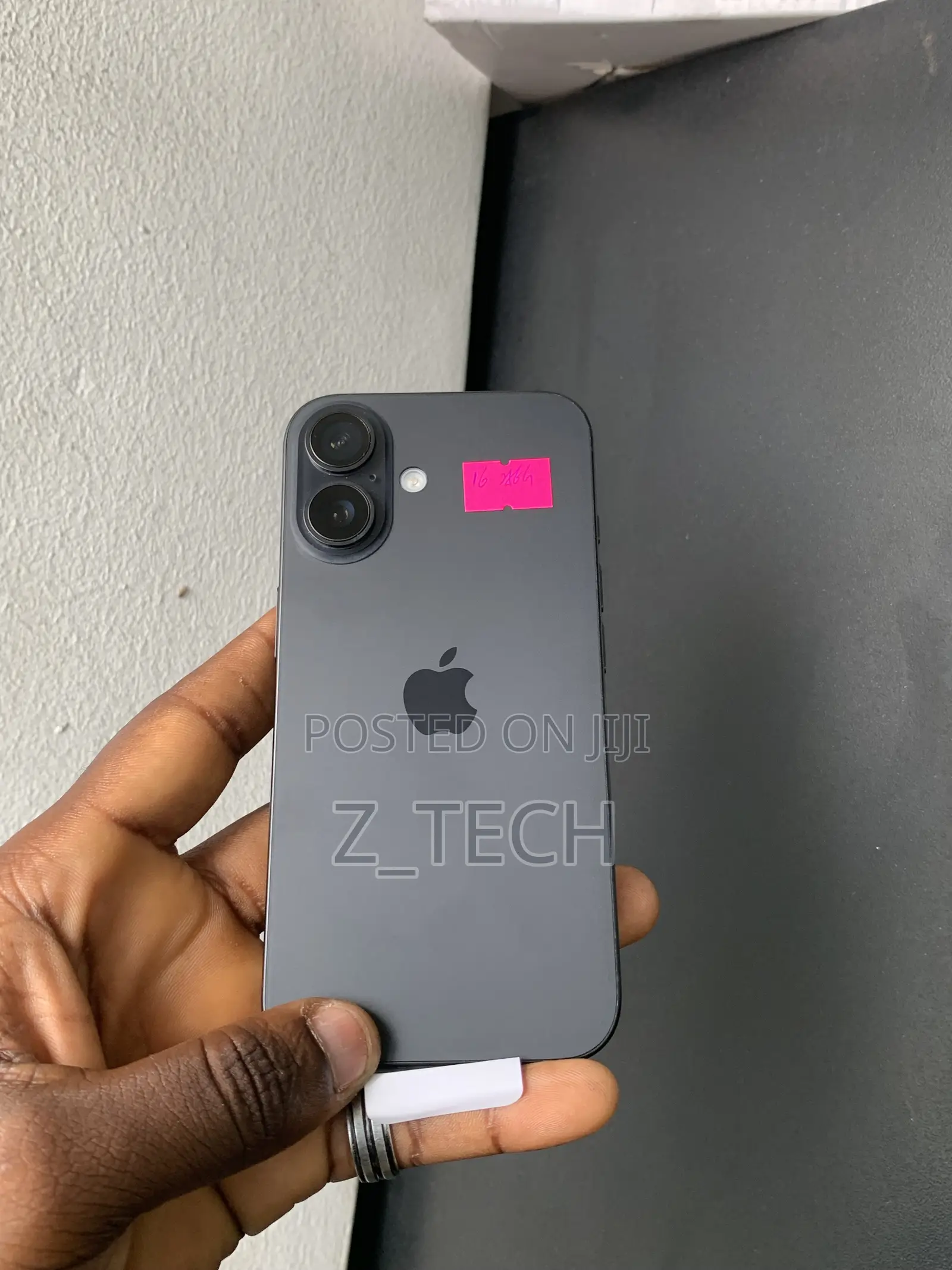 New Apple iPhone 16 128 GB Black