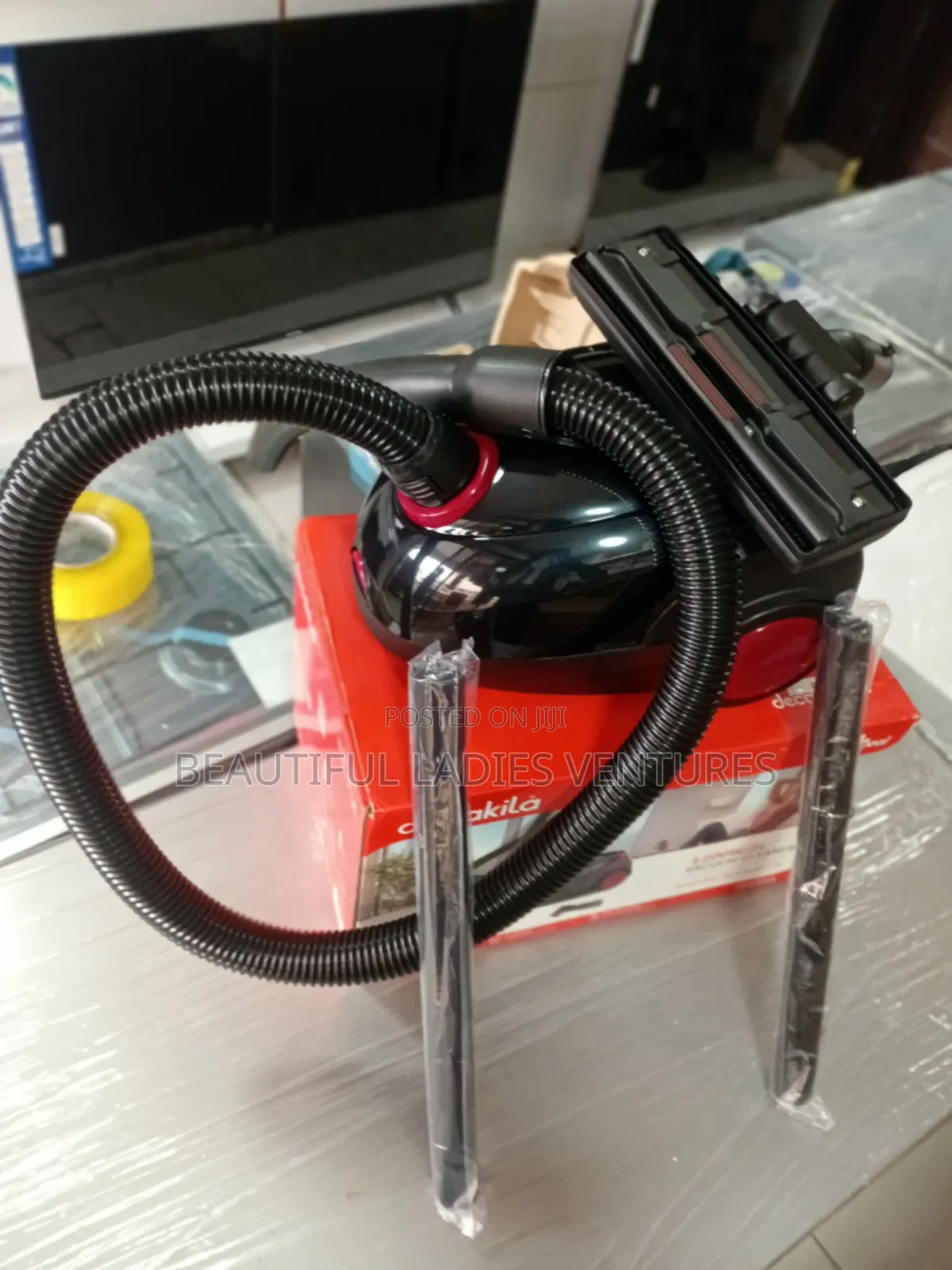 Decakila 1200w Vacuum Cleaner – Powerful Yet Compact