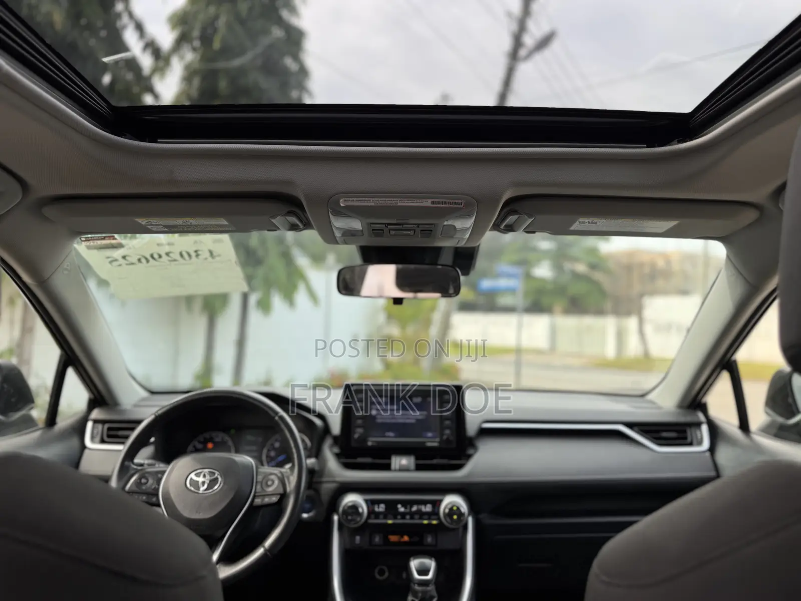 Toyota RAV4 Hybrid 2022 Blue
