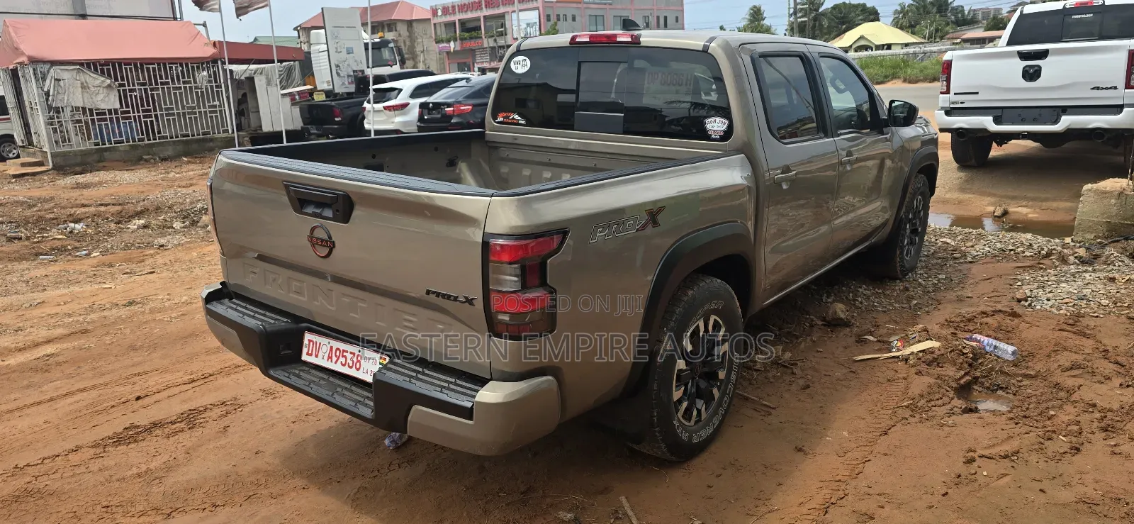 Nissan Frontier PRO-X 2024 Brown