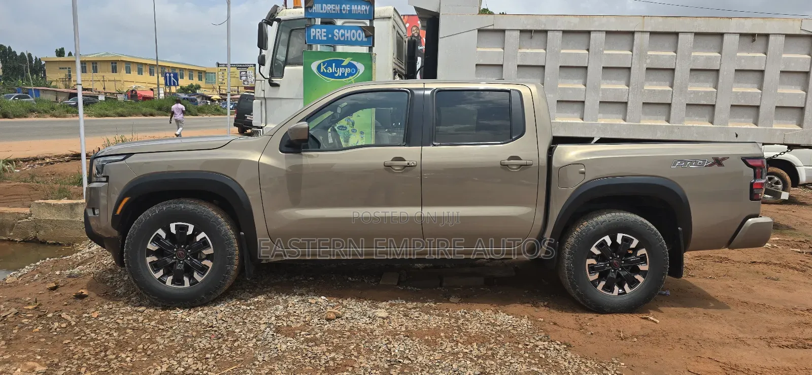 Nissan Frontier PRO-X 2024 Brown