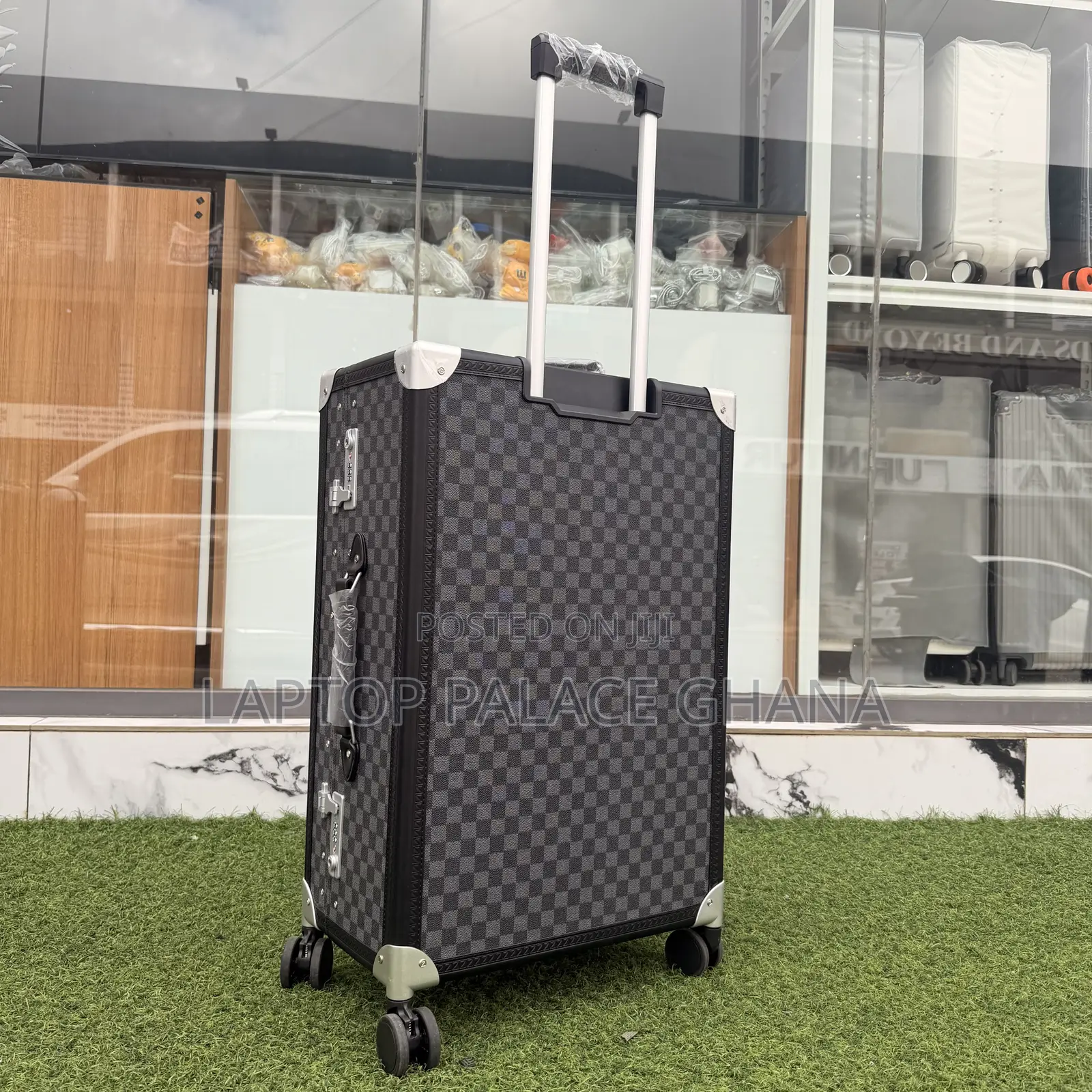 Executive Meduim Luxury Suitcase