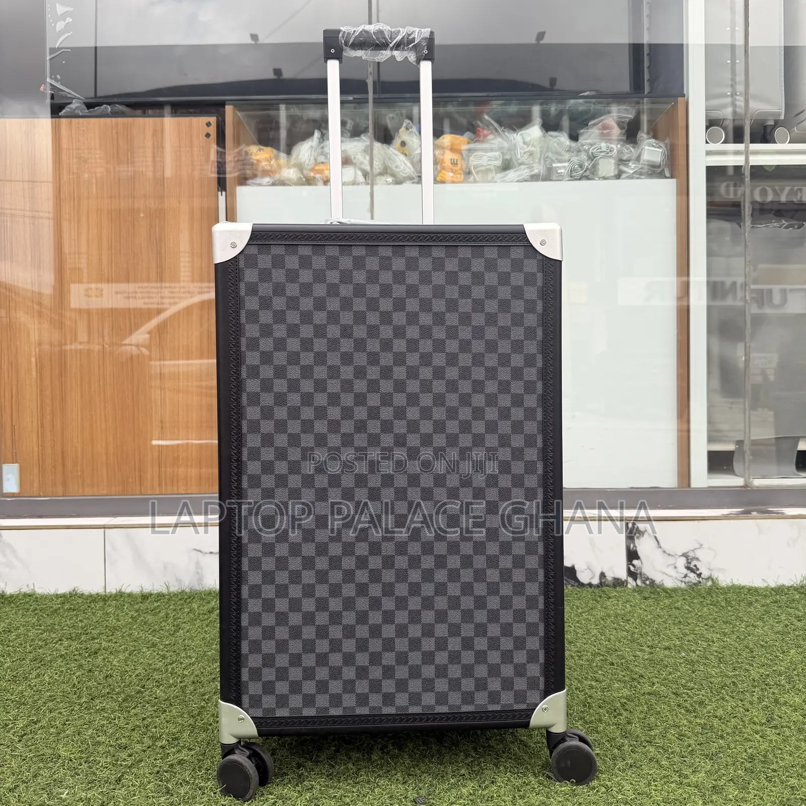Executive Meduim Luxury Suitcase
