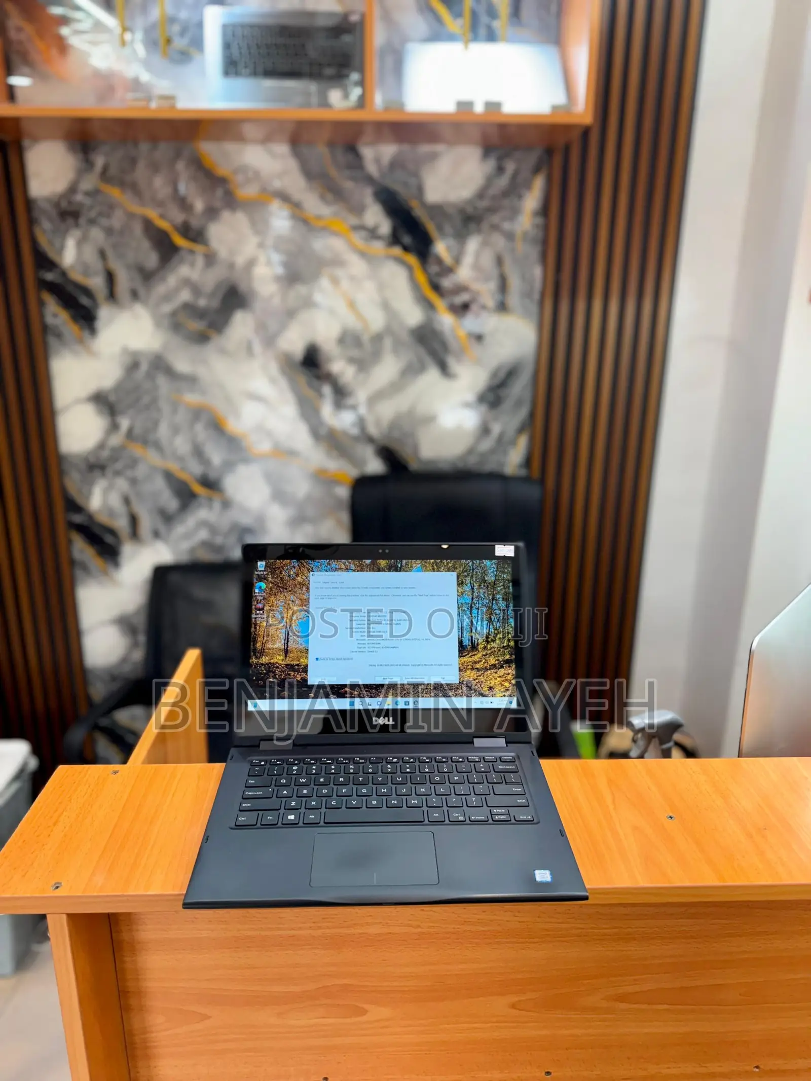 Laptop Dell Latitude 3390 2-in-1 8GB Intel Core i5 SSD 256GB
