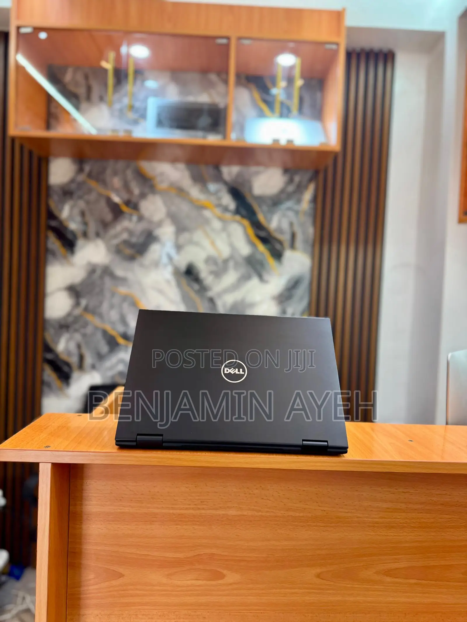 Laptop Dell Latitude 3390 2-in-1 8GB Intel Core i5 SSD 256GB