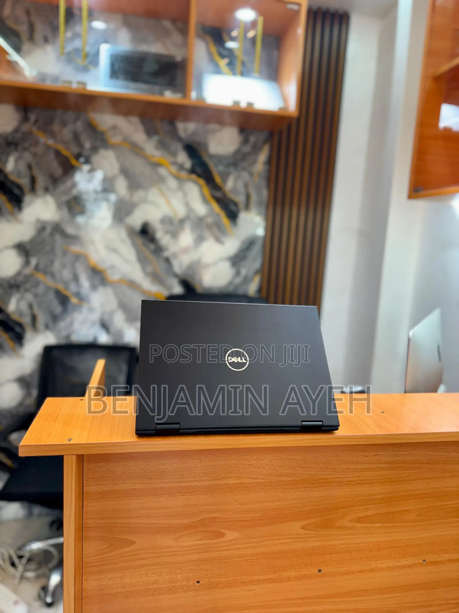 Laptop Dell Latitude 3390 2-in-1 8GB Intel Core i5 SSD 256GB