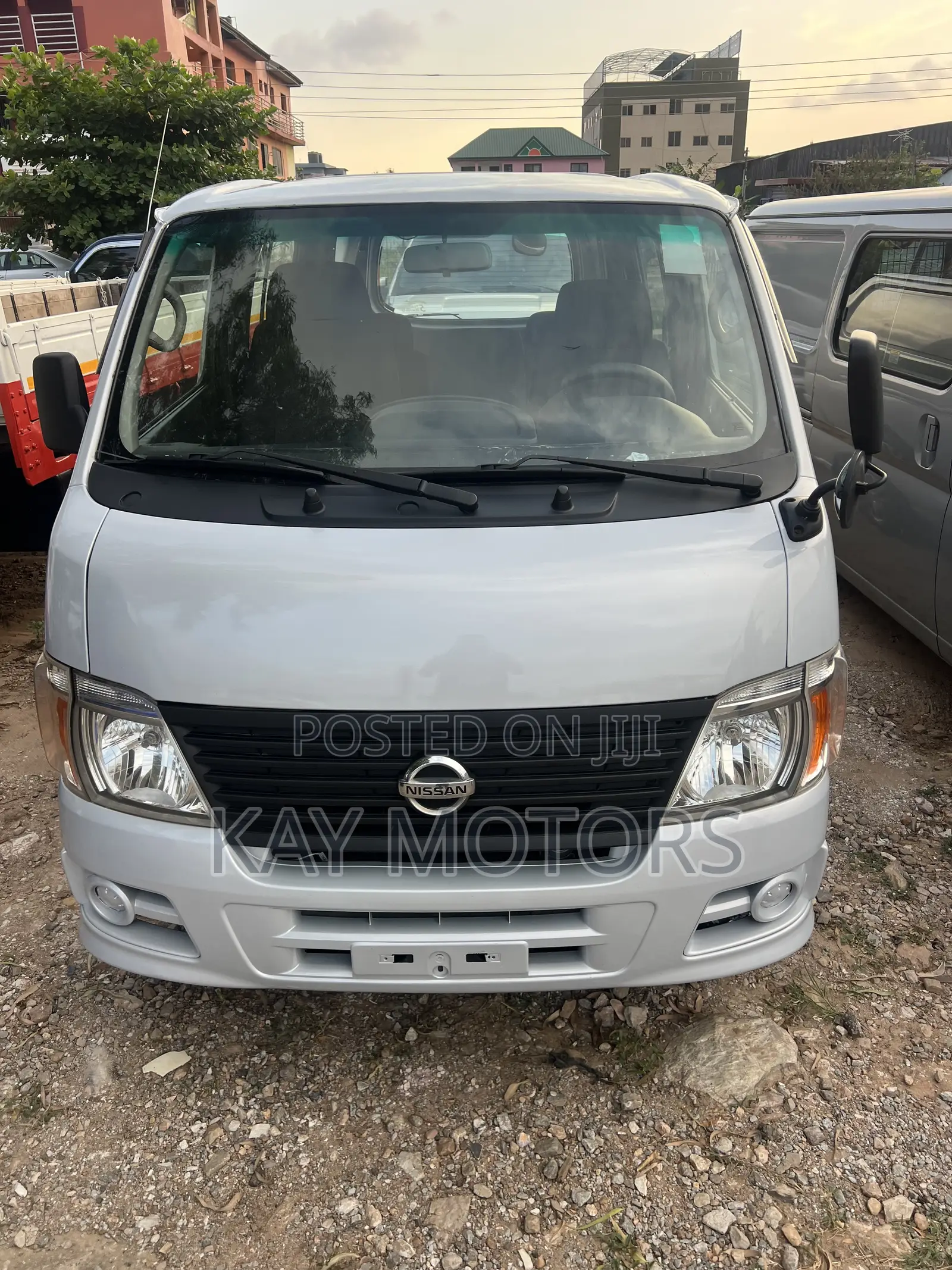 Nissan Caravan (Urvan) 2009 Grey
