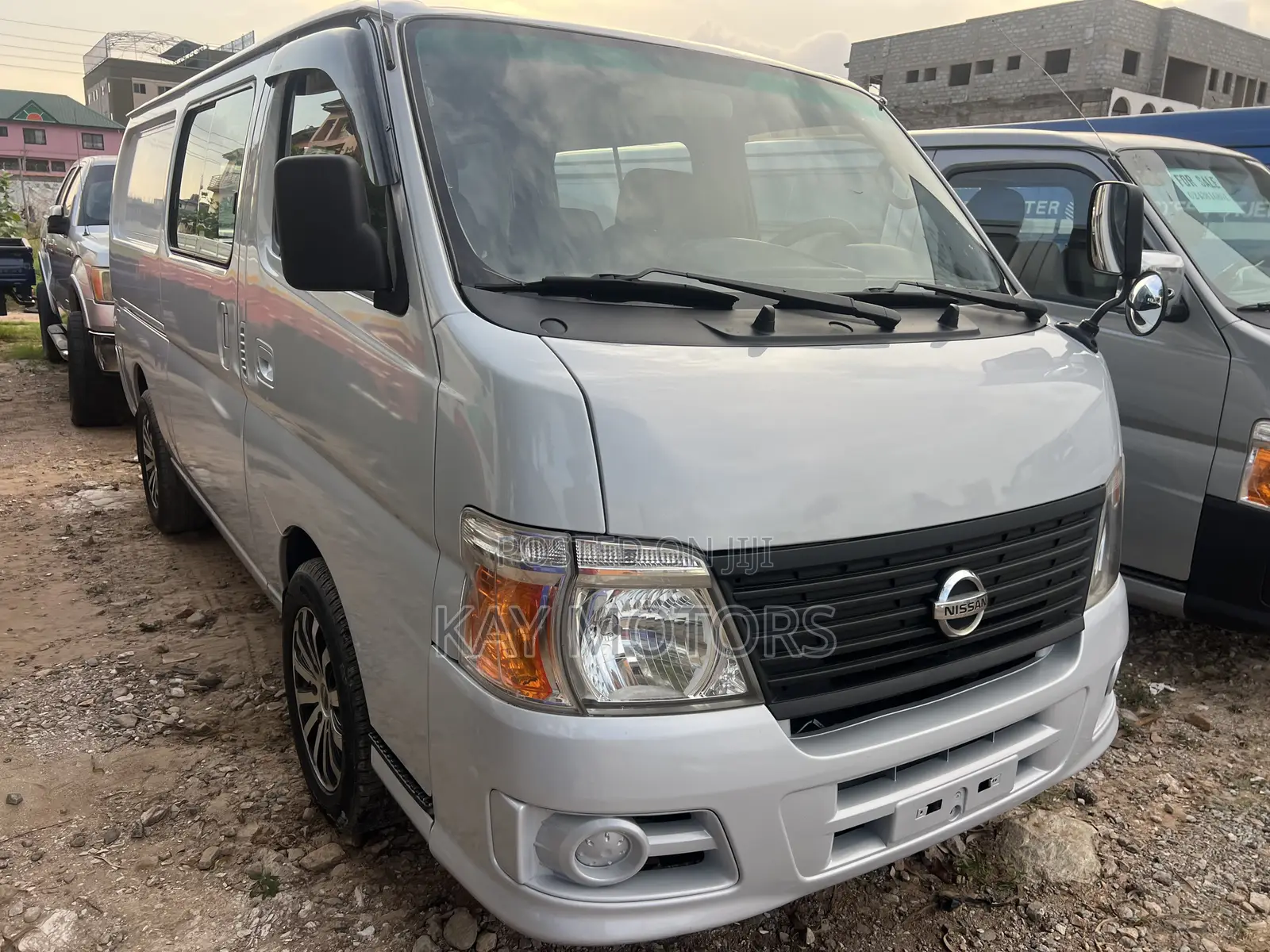 Nissan Caravan (Urvan) 2009 Grey